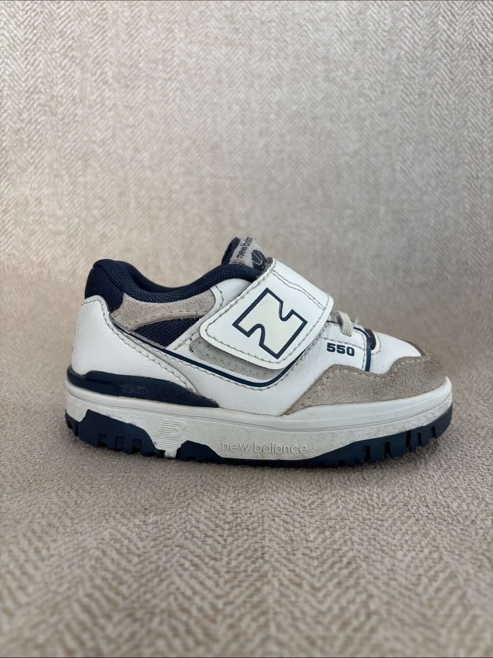 New Balance 550 Navy/white toddler size 7c